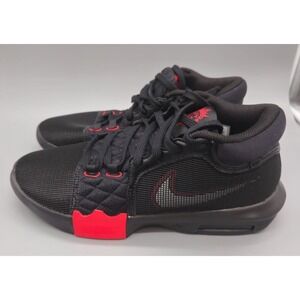 NIKE MENS 9.5 LEBRON WITNESS VIII BASKETBALL SHOES #FB2239 005